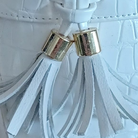 Faux Crocodile Tassel Loafers, white, size 6.5 - Picture 3 of 4